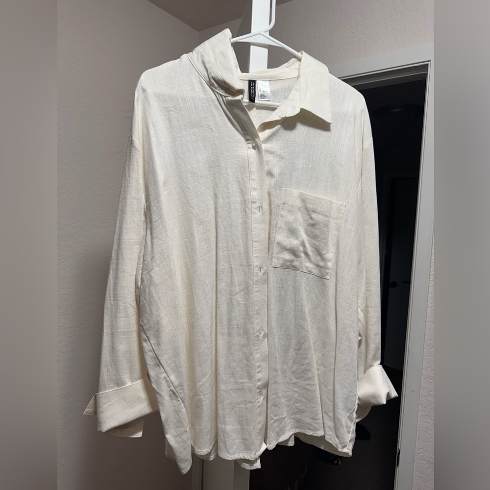 H&M Off-White Button Down Shirt